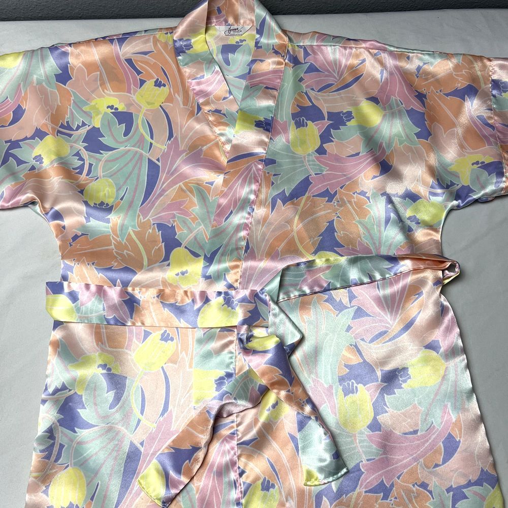 Vtg Henson Kickernick Small Pastel Floral Satin 36" Long Peignoir Housecoat Robe